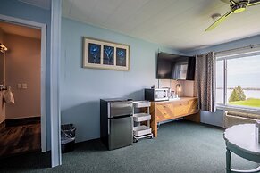 Beachfront Inn