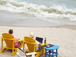 Beachfront Inn