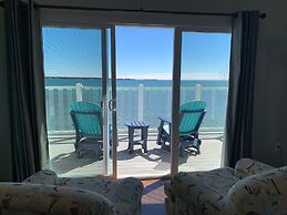Beachfront Inn