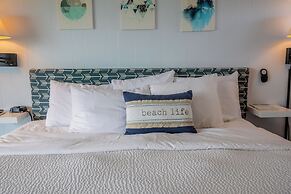 Beachfront Inn