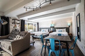 Beachfront Inn