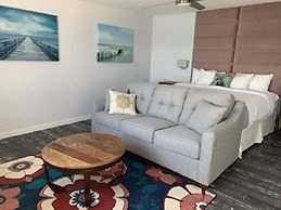 Beachfront Inn