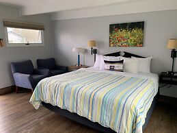 Beachfront Inn