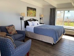 Beachfront Inn