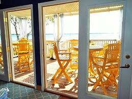 Beachfront Inn