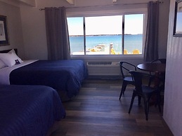 Beachfront Inn