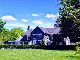 Bluebird Lodge and Waterhead Apartment