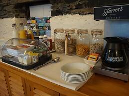 Bluebird Lodge and Waterhead Apartment