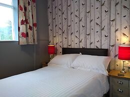 Bluebird Lodge and Waterhead Apartment