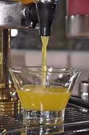 Dermaga Keluarga Hotel