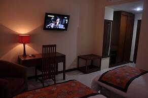 Dermaga Keluarga Hotel