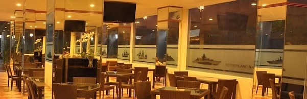 Dermaga Keluarga Hotel