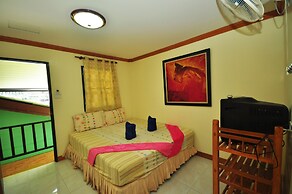 Harmony House - Hostel