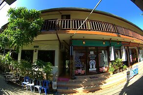 Harmony House - Hostel