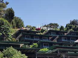 Harmony House - Hostel