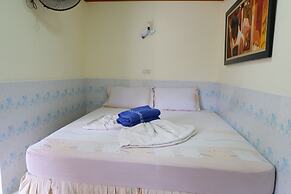 Harmony House - Hostel