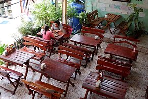 Harmony House - Hostel