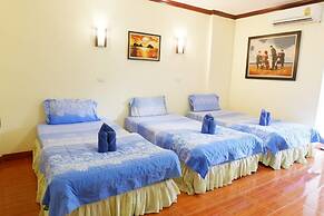 Harmony House - Hostel