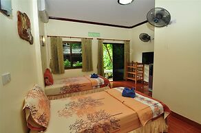 Harmony House - Hostel