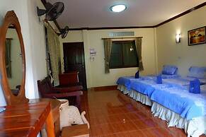Harmony House - Hostel