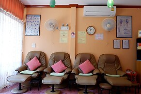 Harmony House - Hostel