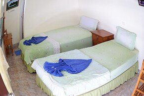 Harmony House - Hostel