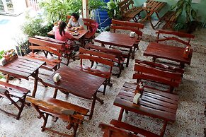 Harmony House - Hostel