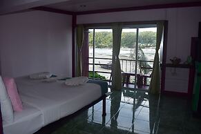 Phi Phi Beach Front Resort