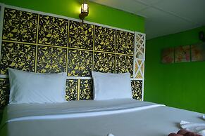 Phi Phi Beach Front Resort