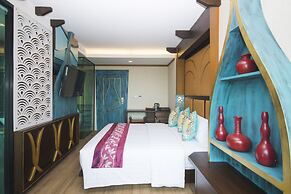 Phi Phi Nice Beach Hotel Hip