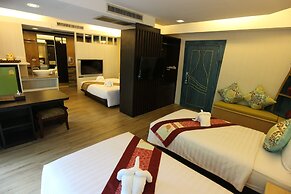 Phi Phi Nice Beach Hotel Hip