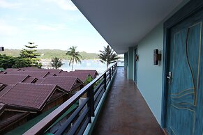 Phi Phi Nice Beach Hotel Hip