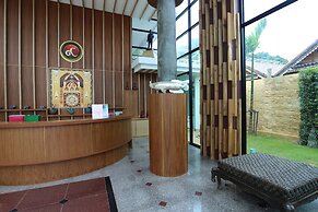 Phi Phi Nice Beach Hotel Hip