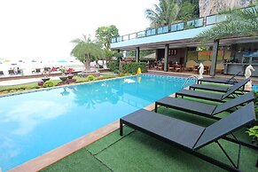 Phi Phi Nice Beach Hotel Hip