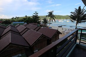 Phi Phi Nice Beach Hotel Hip