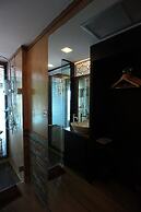 Phi Phi Nice Beach Hotel Hip