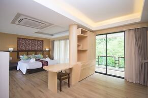 Phi Phi Nice Beach Hotel Hip