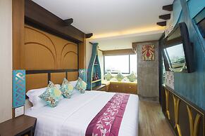 Phi Phi Nice Beach Hotel Hip