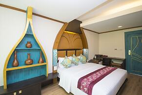 Phi Phi Nice Beach Hotel Hip