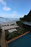 Phi Phi Nice Beach Hotel Hip