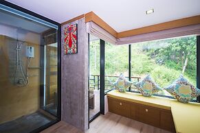 Phi Phi Nice Beach Hotel Hip