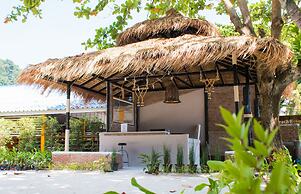 Phi Phi Nice Beach Resort