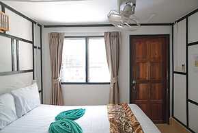 Phi Phi Nice Beach Resort