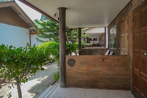 Phi Phi Nice Beach Resort