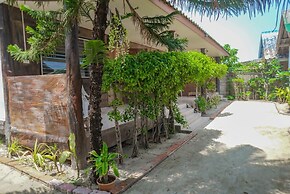 Phi Phi Nice Beach Resort