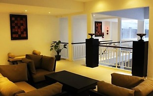 Ozz Hotel - Kuta Bali