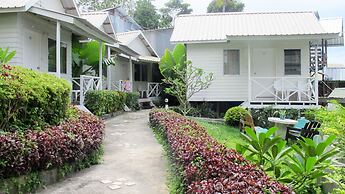 Phi Phi Uphill Cottage