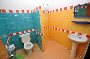 Phi Phi Uphill Cottage