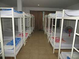 Lucky House Dorm Room - Hostel