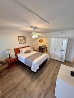 Coral Key Inn